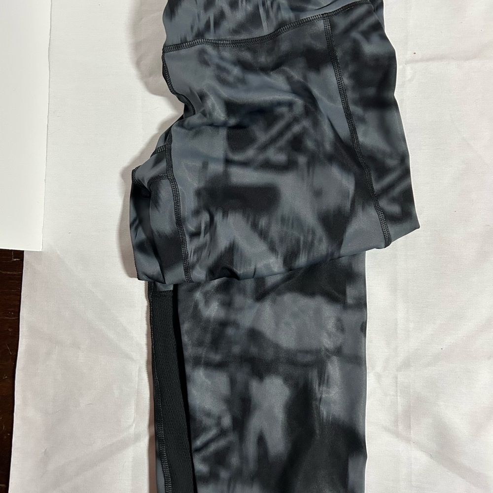 NWT Champion Black and Gray Power Flex Leggings
